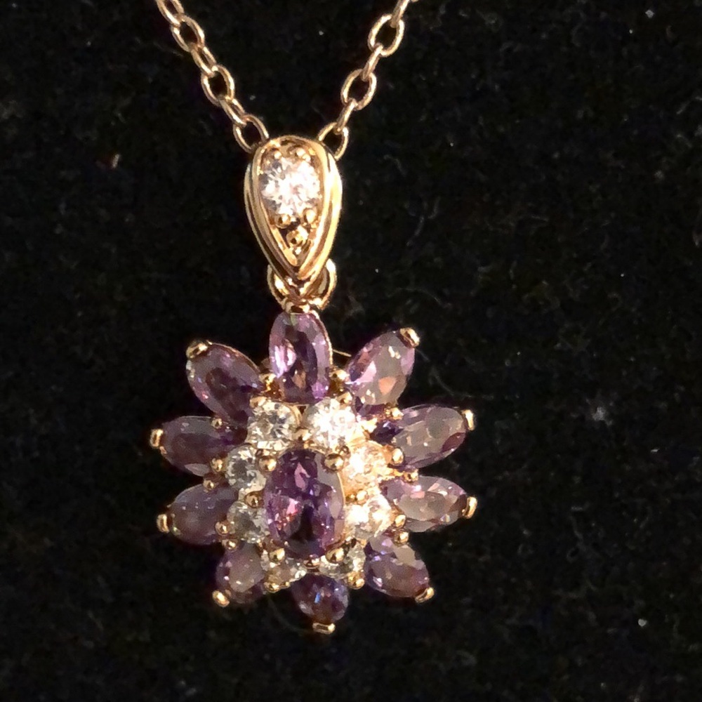 Elegant Light Purple and Gold Pendant